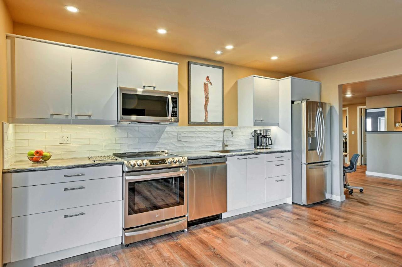 Airy Home Near Anacortes With San Juan De Fuca Views المظهر الخارجي الصورة